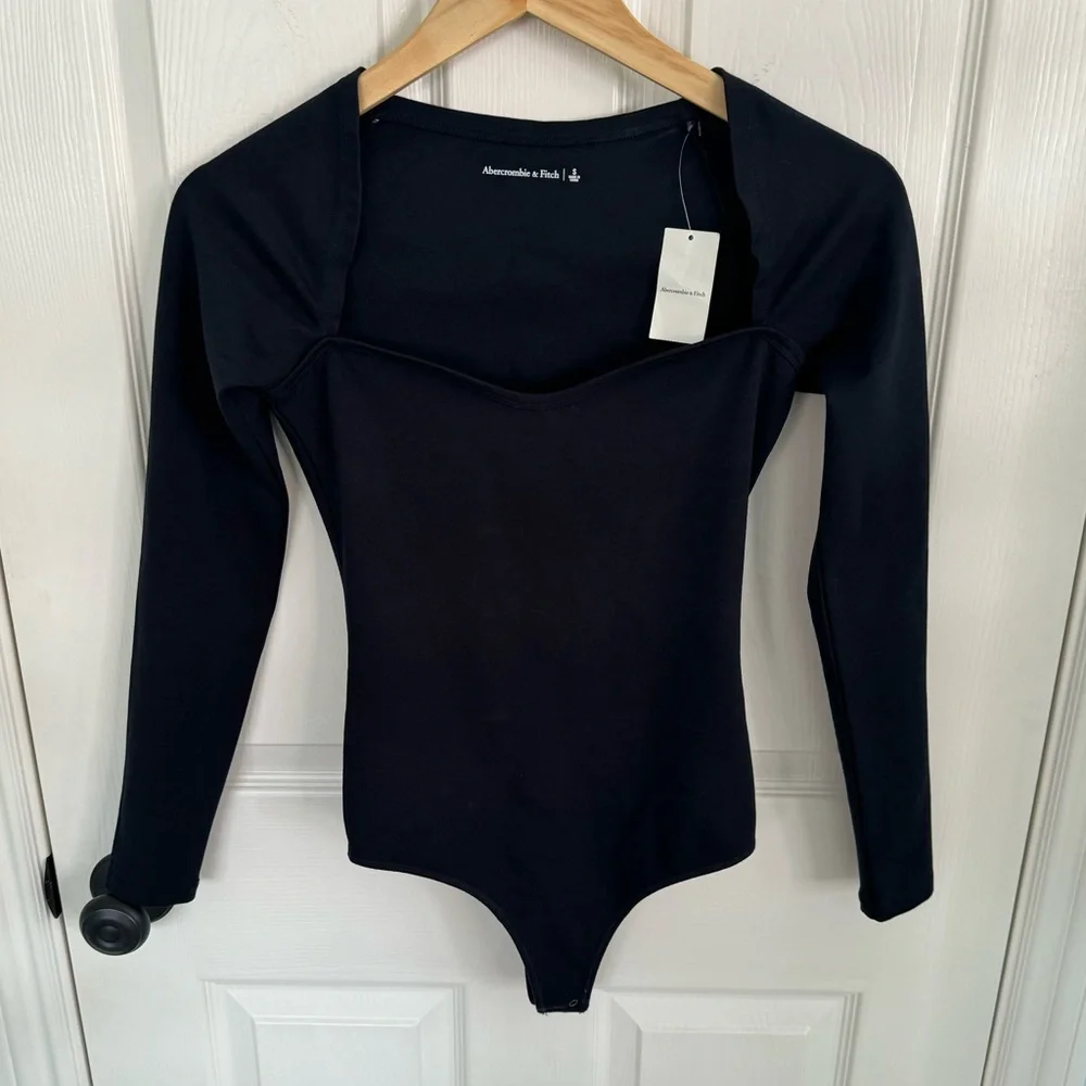 NWT Abercrombie & Fitch Black Long Sleeve Bodysuit